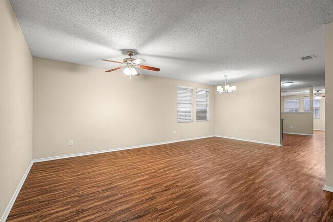 Building Photo - 3516 Clydesdale Dr