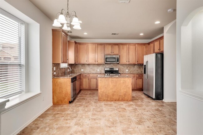 Building Photo - 2007 Rockland Dr