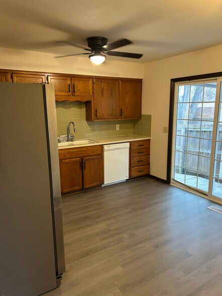 Building Photo - 8415 E Gilbert St