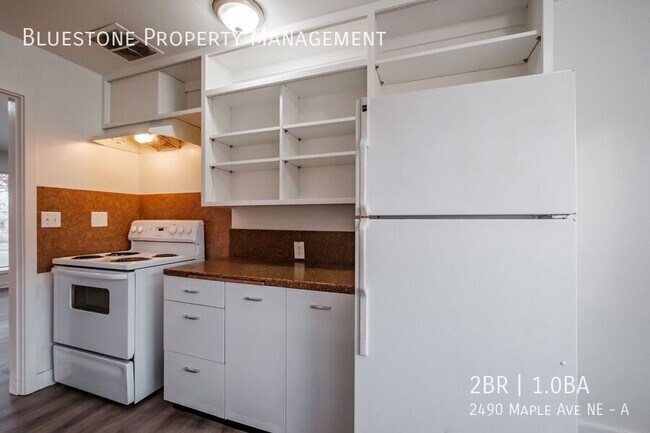 Building Photo - 2490 Maple Ave NE