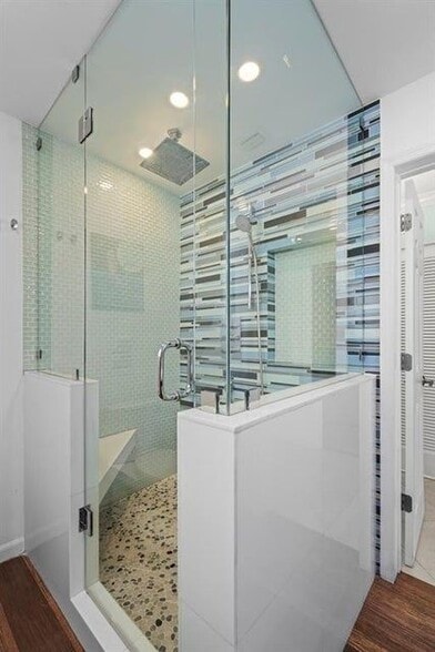 Building Photo - 2325 Barcelona Dr