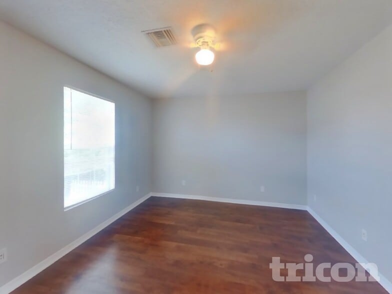 Building Photo - 705 Crimson King Trce