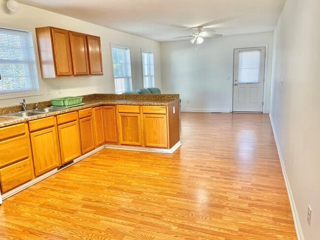 Building Photo - 5164 Main St