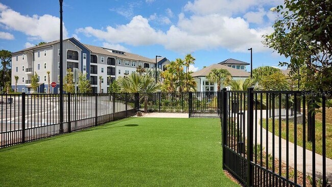 Building Photo - 9500 Grandtree Ave