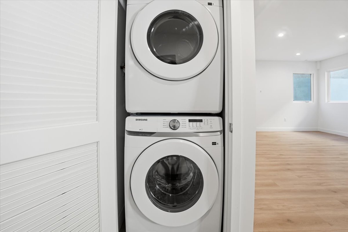 Building Photo - 1820 Prosser Ave