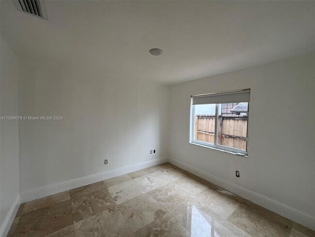 Building Photo - Southwest 143rd Place, Miami, FL 33175 - 4...