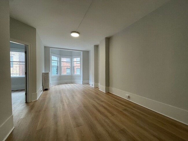 Primary Photo - Incredible 3 bedroom apartment - Beacon Hill