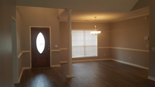 Building Photo - 1 Barons Way