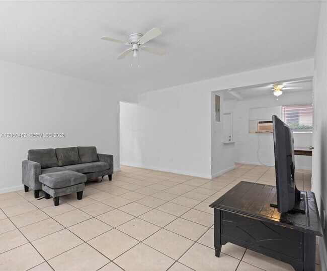 Building Photo - 744 85th St