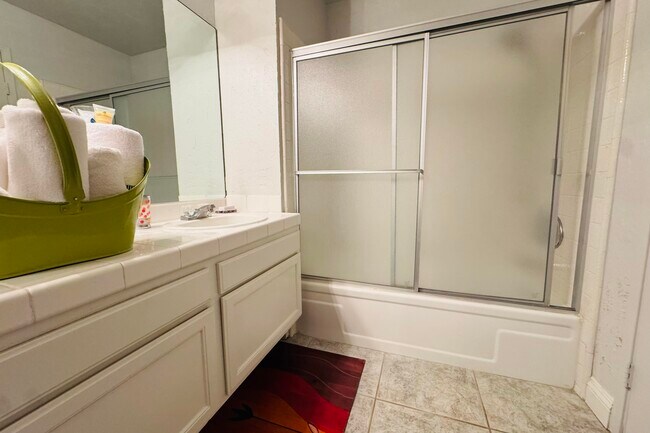 Building Photo - 23 Don Quixote Dr