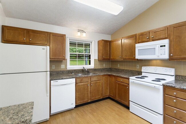 Building Photo - 305 Cherokee Dr