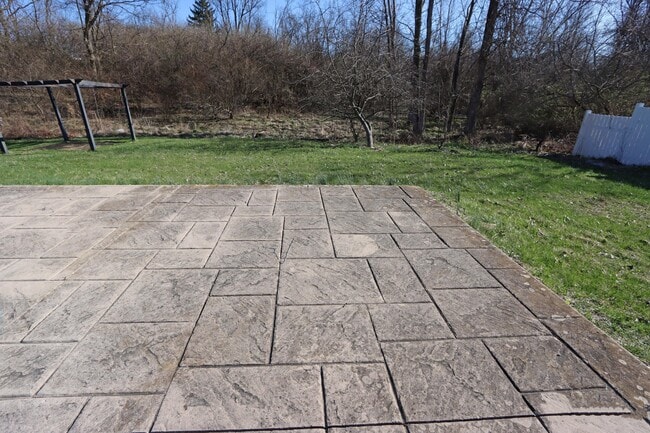 Building Photo - 4897 Nieles Edge Dr