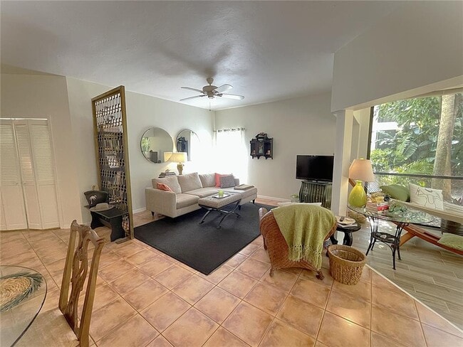 Building Photo - 1664 Starling Dr