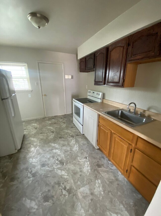 Building Photo - 6149-6151 Garfield Ave