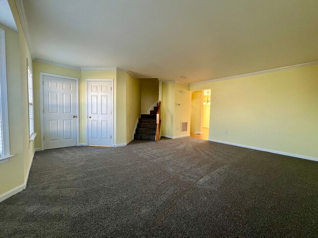 Building Photo - 3 bed/2.5 bath in the Fairways at Stonebri...