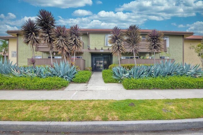 Building Photo - 615 Fredricks Ave