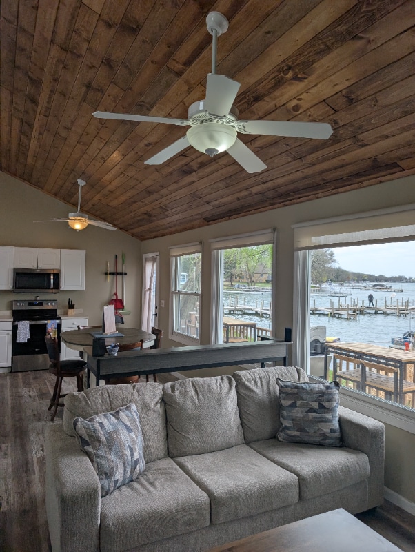 Building Photo - 503 Wilmot Ave