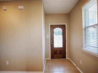 Building Photo - 1101 Amazon Lilly Cove