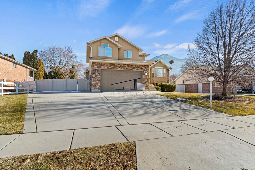 Building Photo - 2368 N 650 E