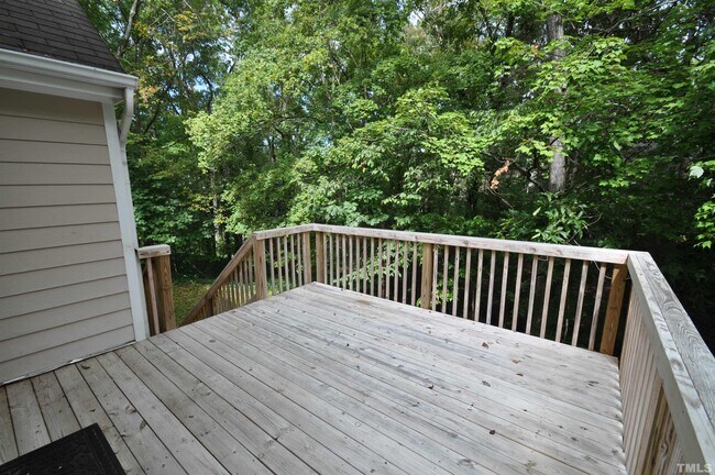 Building Photo - 124 Trafalgar Ln