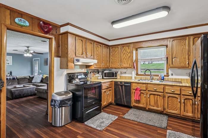 Building Photo - 3975 Lawing Dr