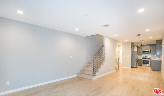 Building Photo - 6546 La Mirada Ave