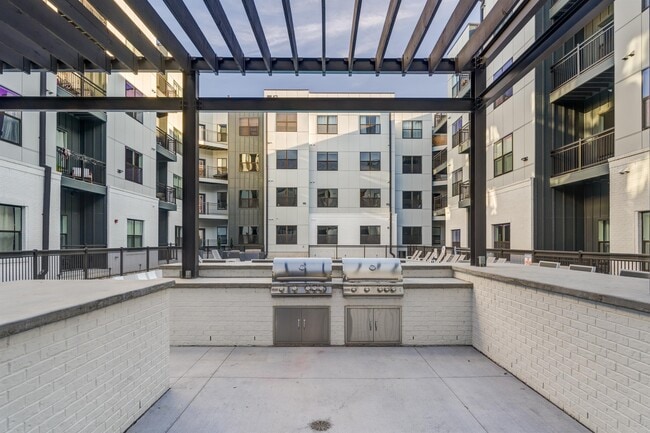 Building Photo - 1677 54th Ave N