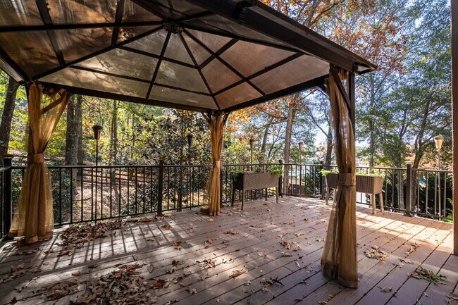 Building Photo - 3 Buckingham Ct