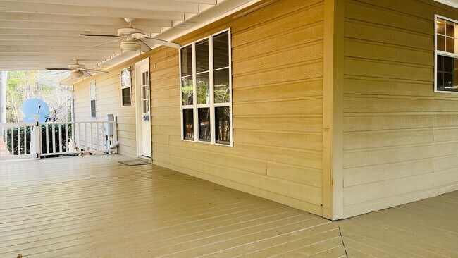 Building Photo - Charming Cottage Style 4 bedroom, 2 bathroom home in Lagrange! Must See!