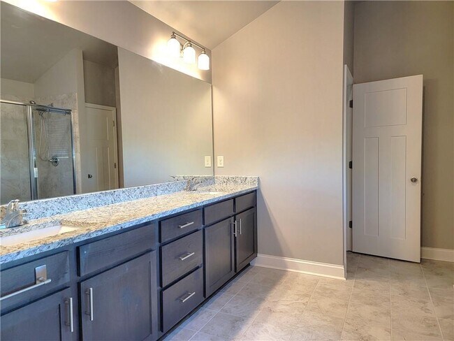 Building Photo - 1866 Castleberry Ln