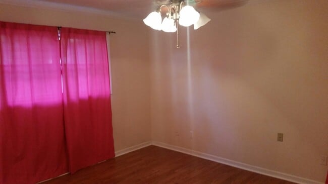 Building Photo - 2046 Shadywood- HOUSE FOR LEASE IN SHREVEPORT