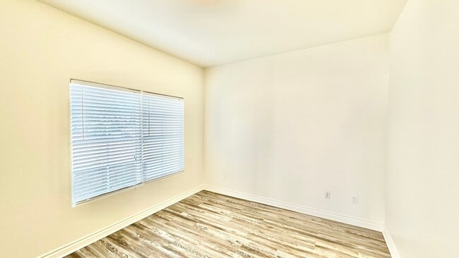 Building Photo - Great Single Story Home Minutes from Everything in Quiet cul-de-sac Street & Neighborhood Locatio...