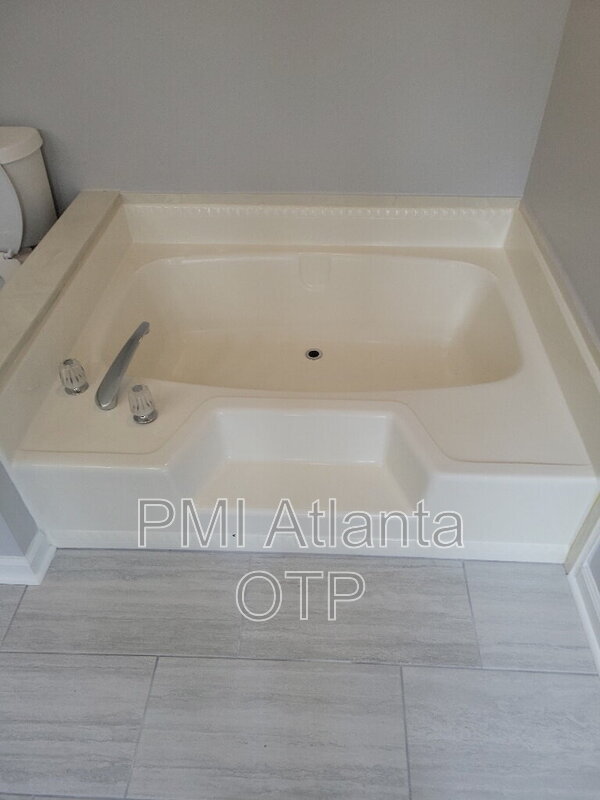 Building Photo - 1782 Millview Dr NE