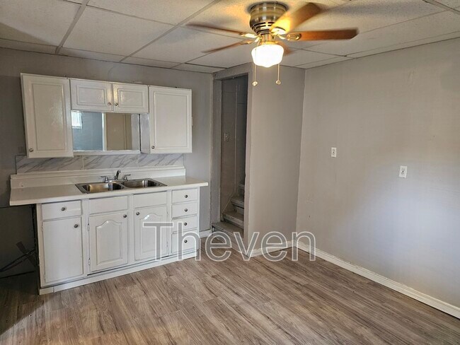 Building Photo - 107 Titus Ave