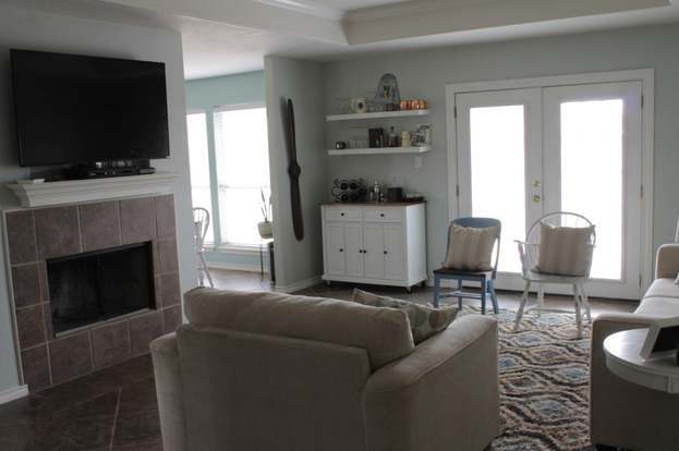 Building Photo - 14905 Dasmarinas Dr