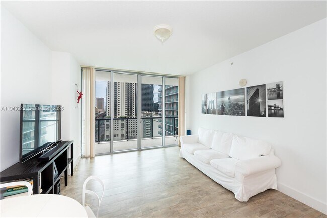 Building Photo - 79 SW 12th St