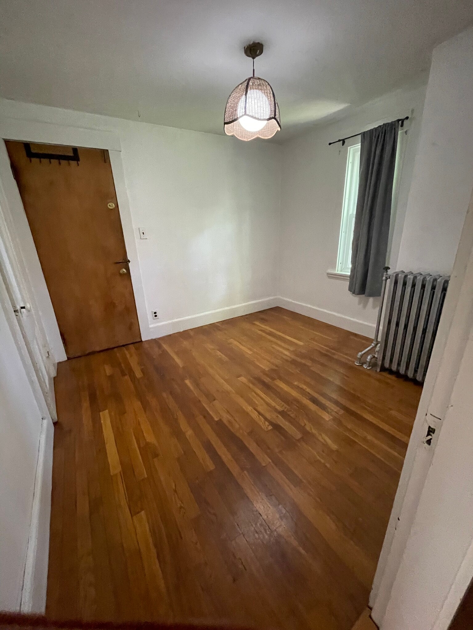 1st Room - 7 Bowdoin Ave