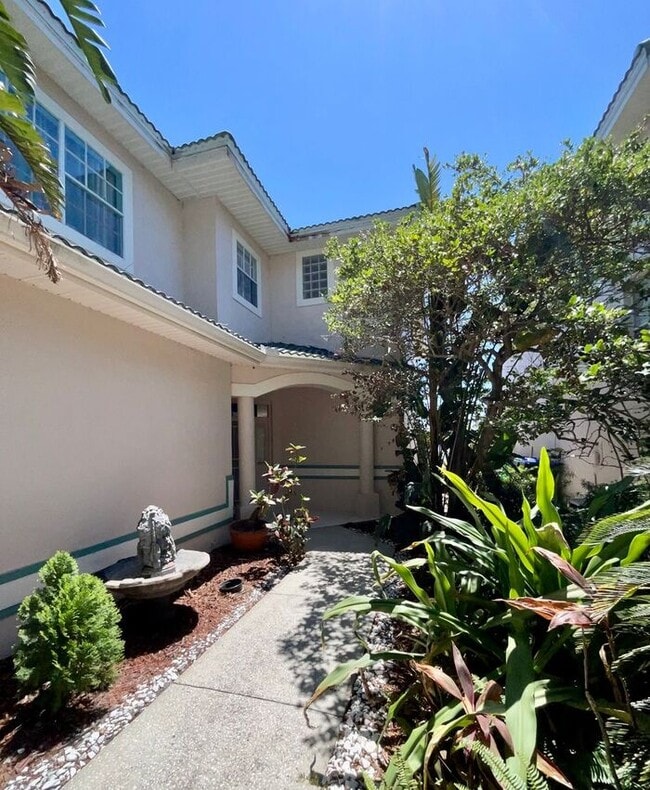 Building Photo - 3 Bedroom 2.5 Bath Cinnamon Bay Home with ...