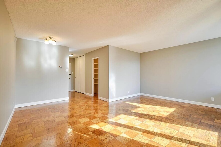 Additional hall closet across kitch - 240 M St SW