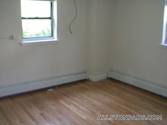 Building Photo - 4 President Terrace