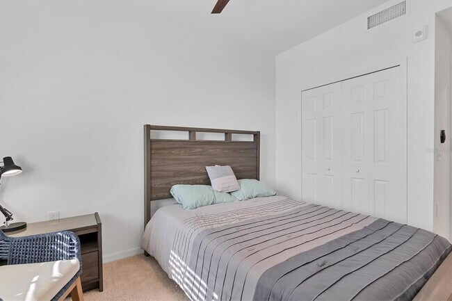 Building Photo - 14071 Heritage Landing Blvd
