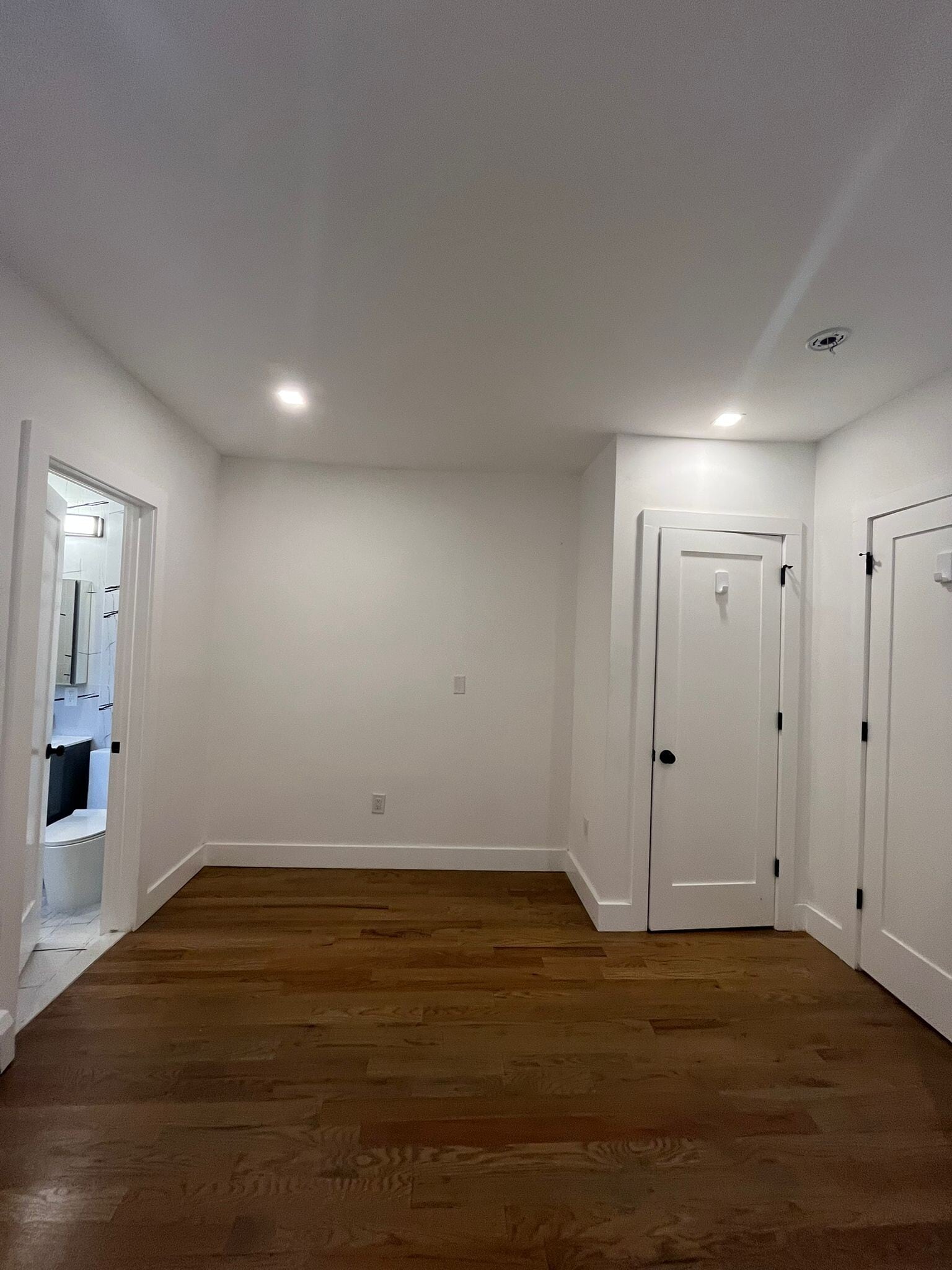 Building Photo - 232 Van Horne St