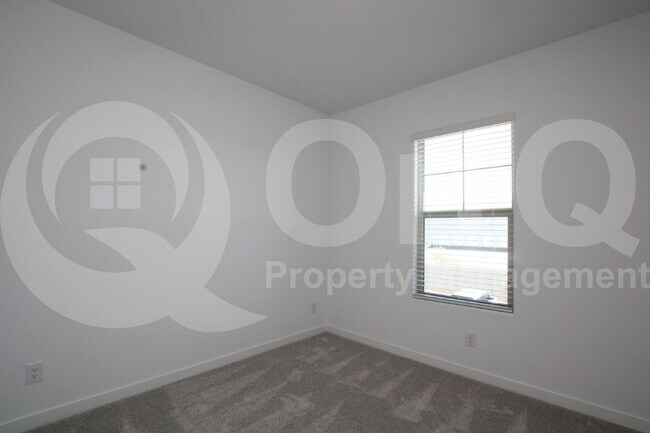 Building Photo - 4132 E Brisa Dr