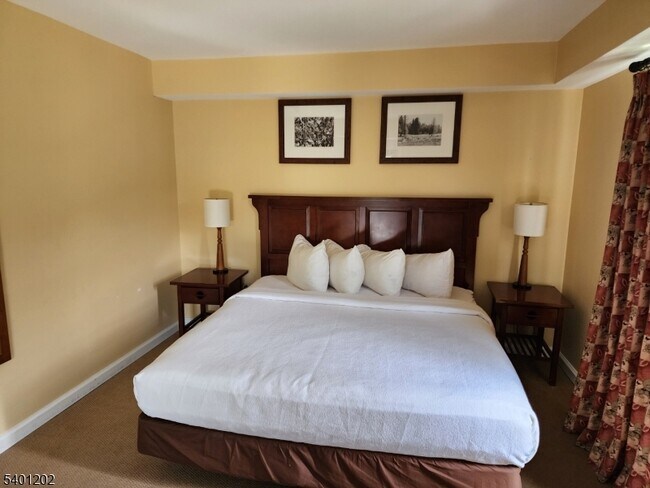 Building Photo - 200 NJ-94