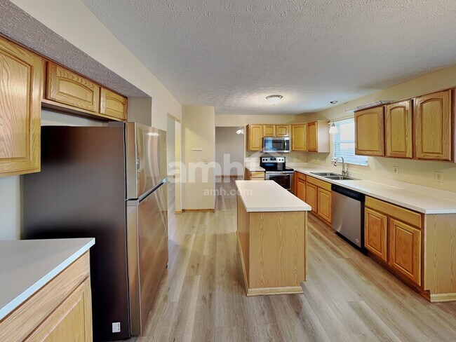 Building Photo - 35 Wrens Nest Ct