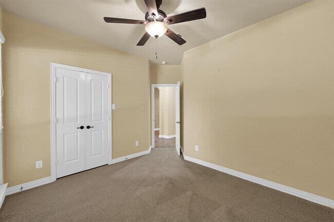 Building Photo - 459 Hendricks Forest Ln