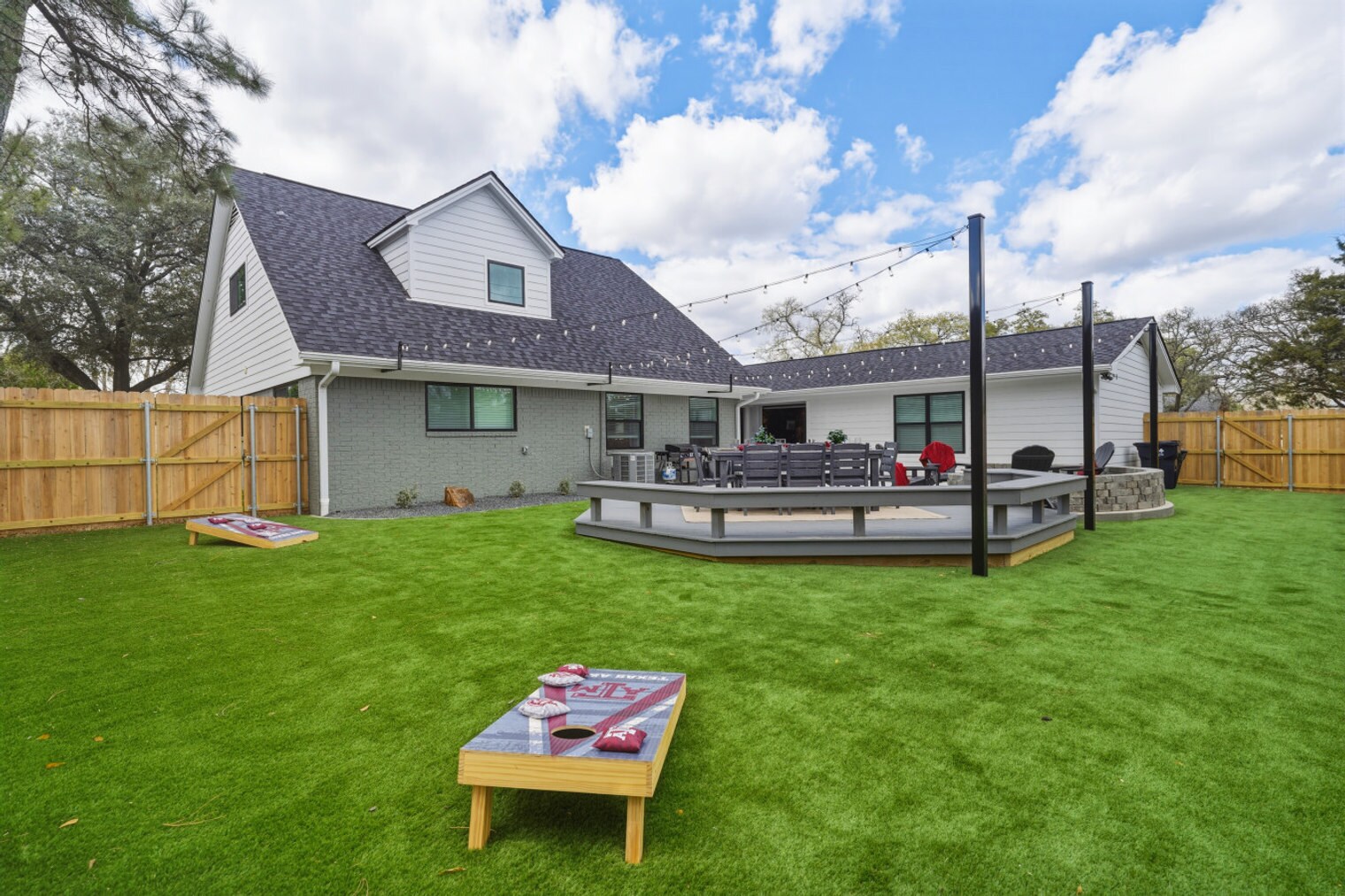 Building Photo - 1303 Langford St