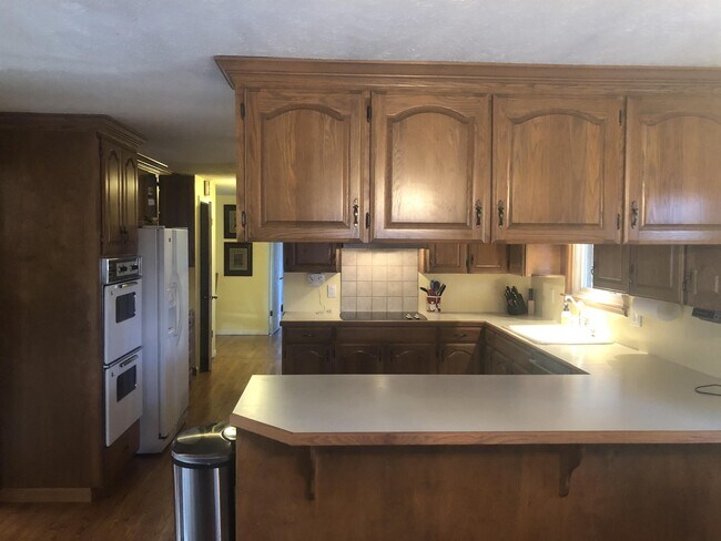 Building Photo - 5621 W Lakeridge Rd