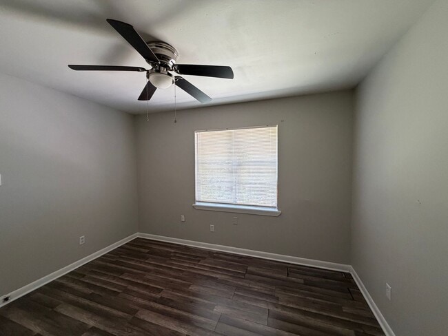Building Photo - 9442 Normandie Dr