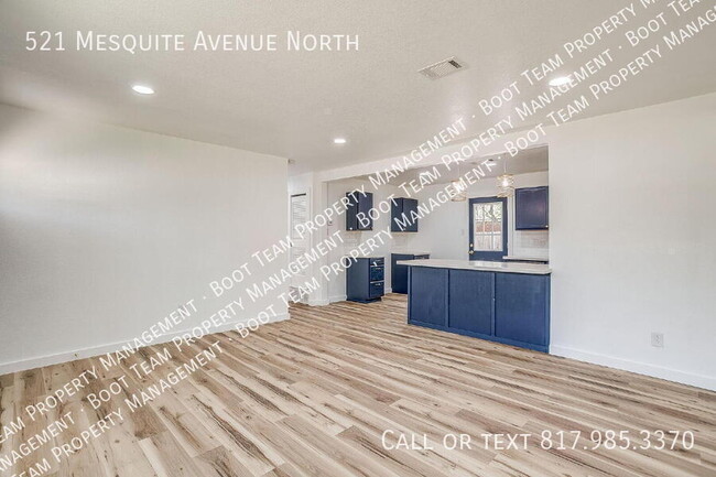 Building Photo - 521 Mesquite Ave N